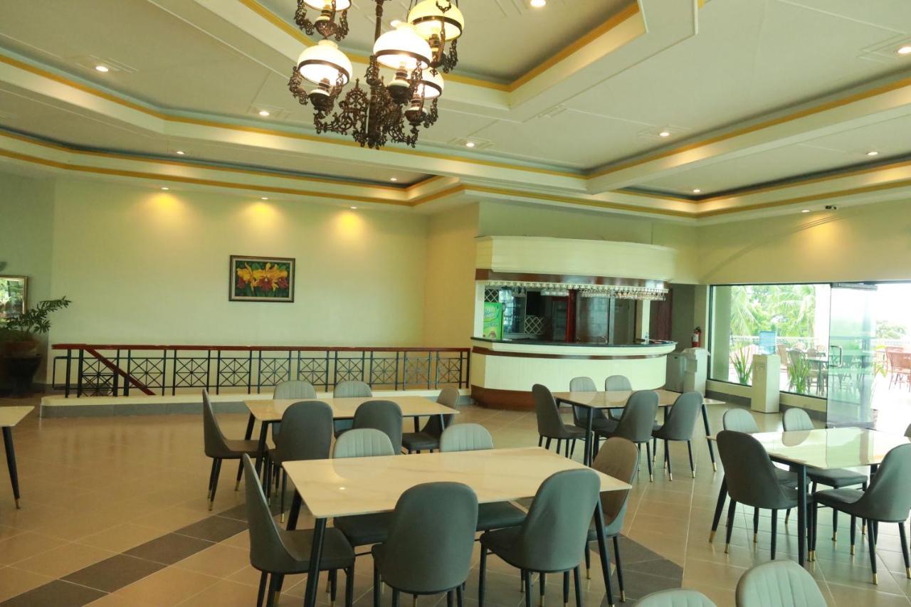 Bohol Plaza Mountain Resort And Restaurant Dauis Exterior foto